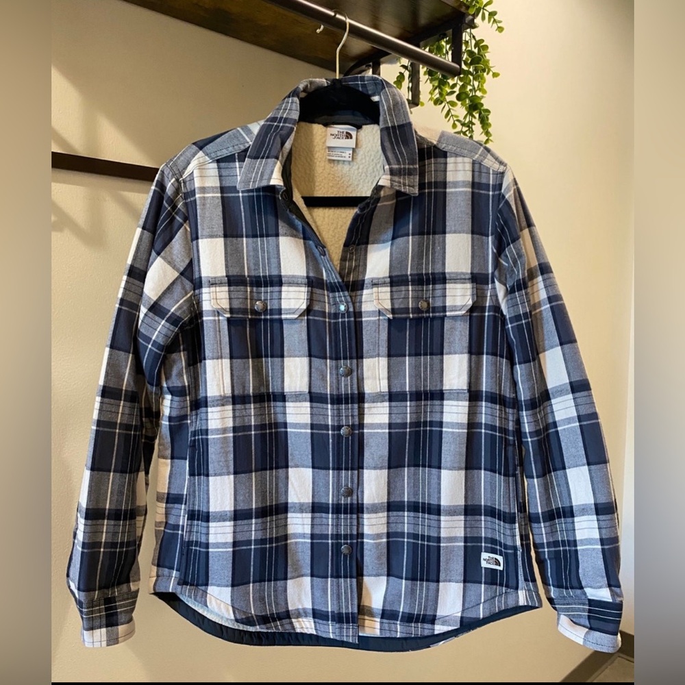 The North Face Women’s Campshire Shirt Jacket (size medium)